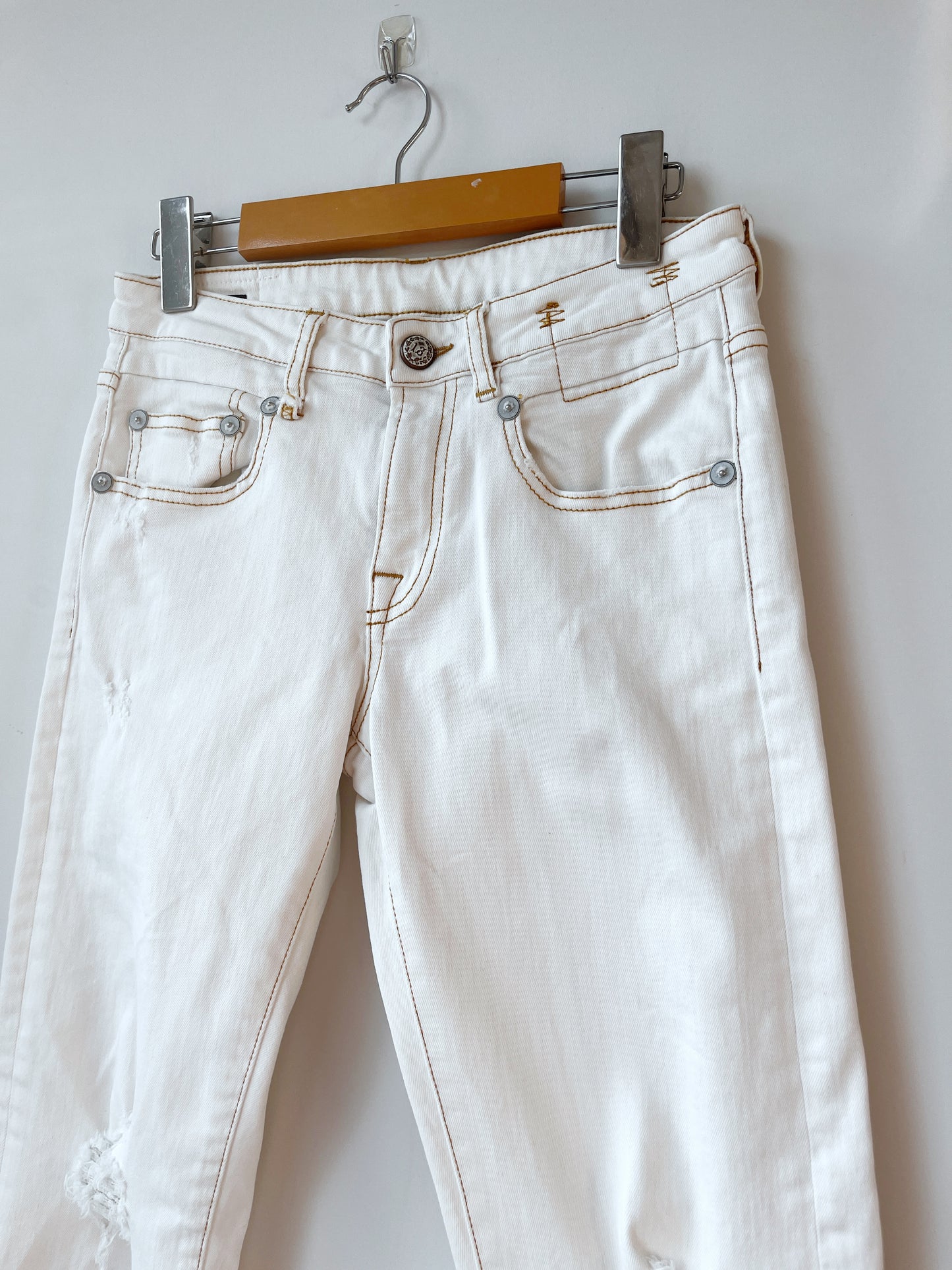 R13 Boy Straight Denim Garett White - size 25