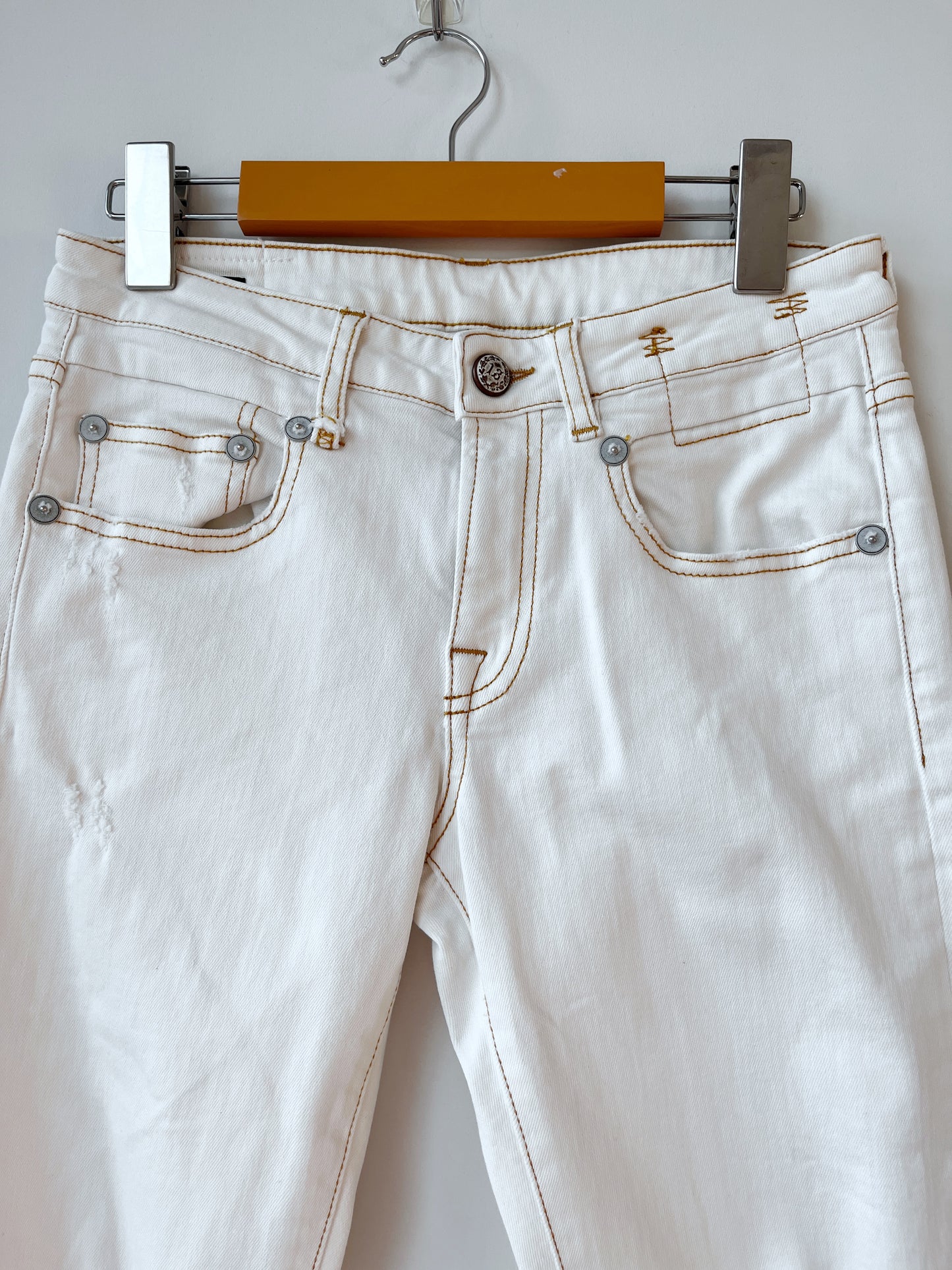 R13 Boy Straight Denim Garett White - size 25